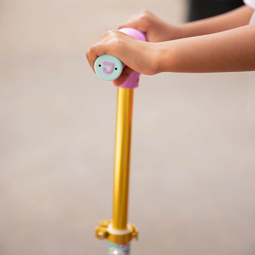 Kids Kick Scooter with LED Lights and Light-Up Wheels F160011